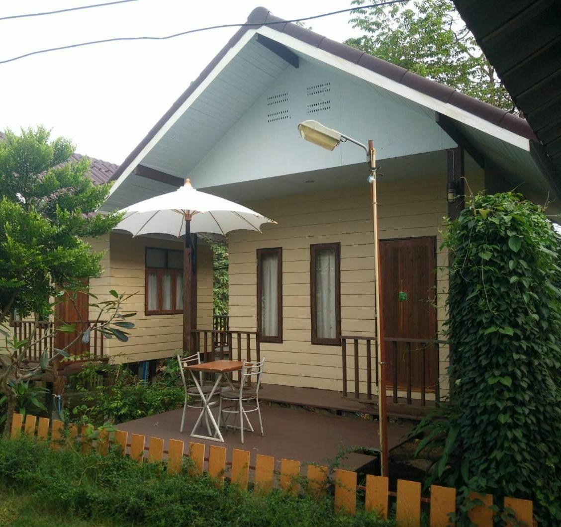 Bansuan Inthanon Resort Chom Thong Exterior photo