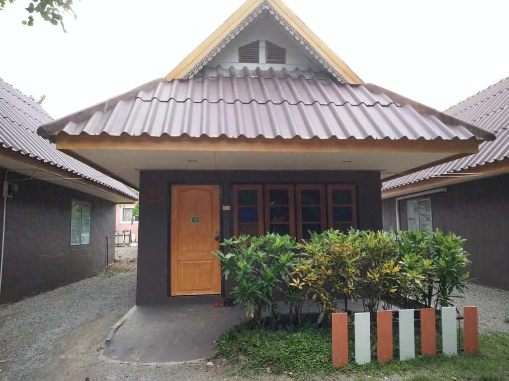 Bansuan Inthanon Resort Chom Thong Exterior photo